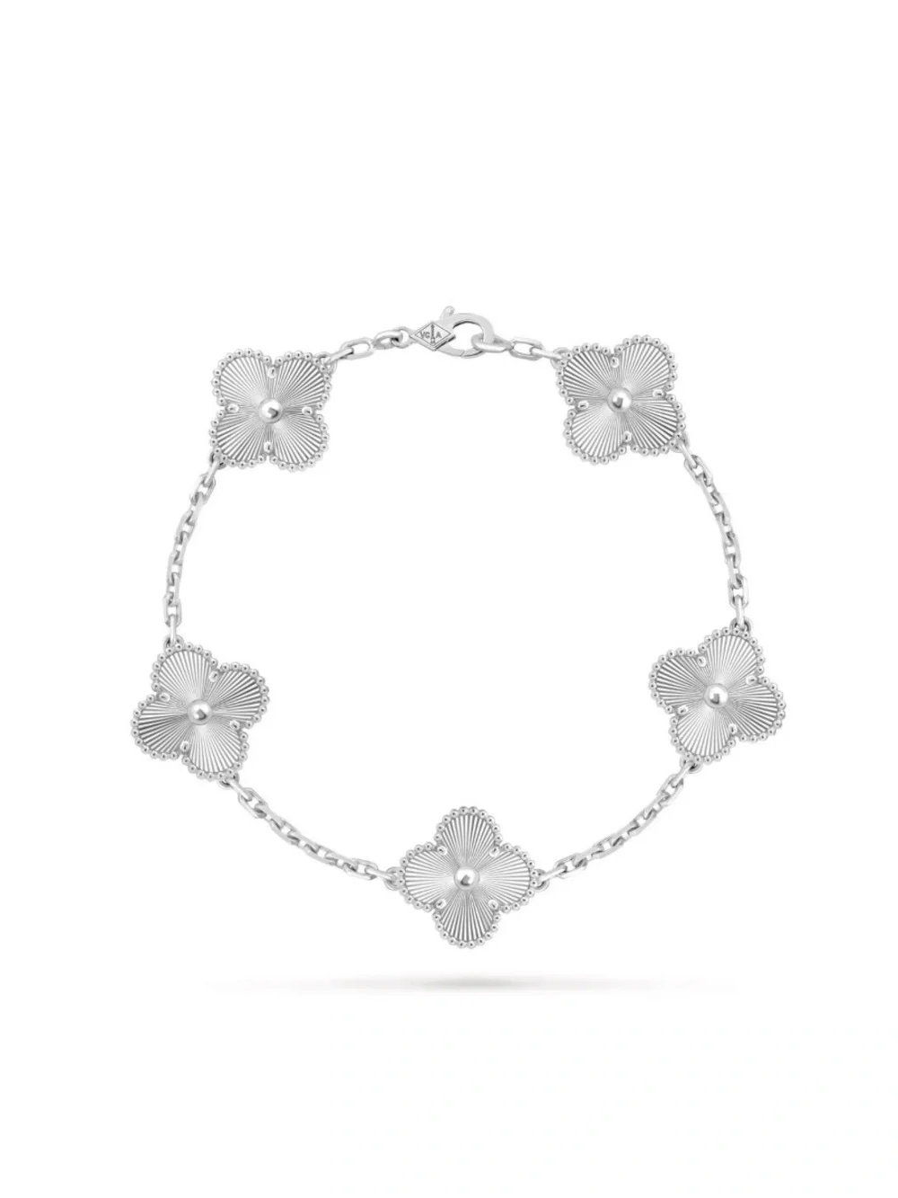 Clover Link Bracelet - Fashion Accessory